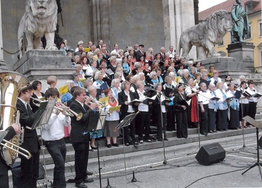 Europa-Tage der Musik mit dem ChorVerband Bayern e. V. im Deutschen Chorverband auf dem Odeonsplatz München