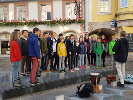 Straßenmusik in der Fußgängerzone