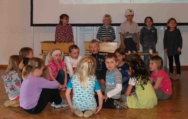 Kinder aus dem Kindergarten Hammelburg-Westheim eröffneten die Tagung mit einem musikalischen Beitrag.